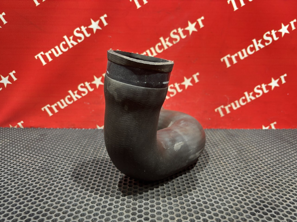 Патрубок радиатора