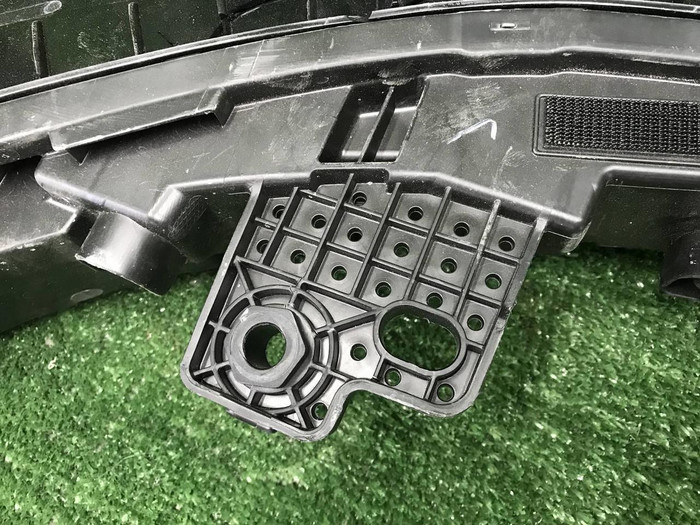 ДХО центральный Lixiang L6 (2024-н.в.) LED