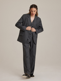 Жилет из итальянской шерсти серый