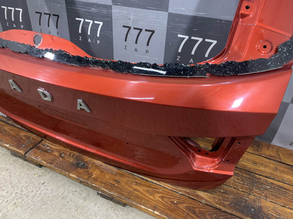 Крышка багажника LADA Vesta SW 15-нв Б/У Оригинал 8450102347