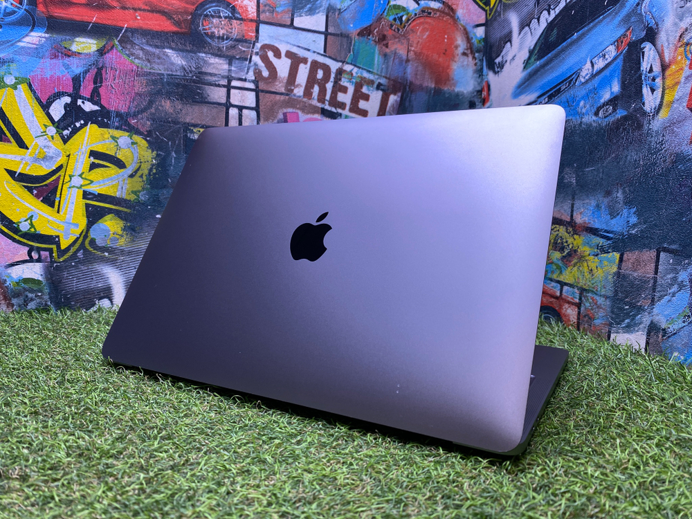 MacBook Pro 13.3 2020 M1/8GB/256GB A2338 (76 циклов)