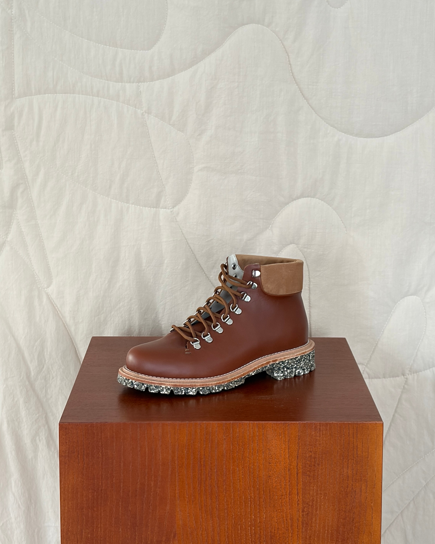 Хайкеры Cognac Vibram