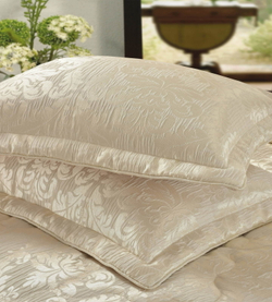 Покрывало 240х260 Sofi De MarkO Эрколано молоко