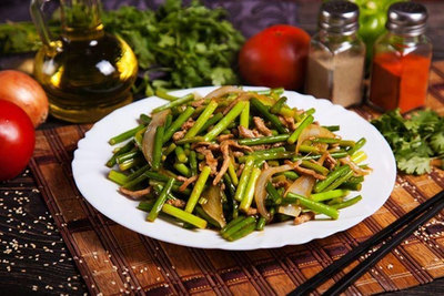 Стрелки чеснока с мясом 200гр