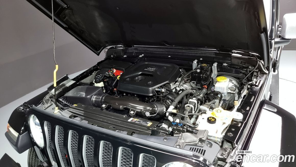Jeep Wrangler (JL) 2.0 Overland Power Top 4 даери (10.2022)