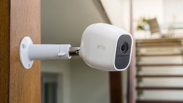 Комплект видеонаблюдения Netgear Arlo Pro 720p с двумя камерами (White)