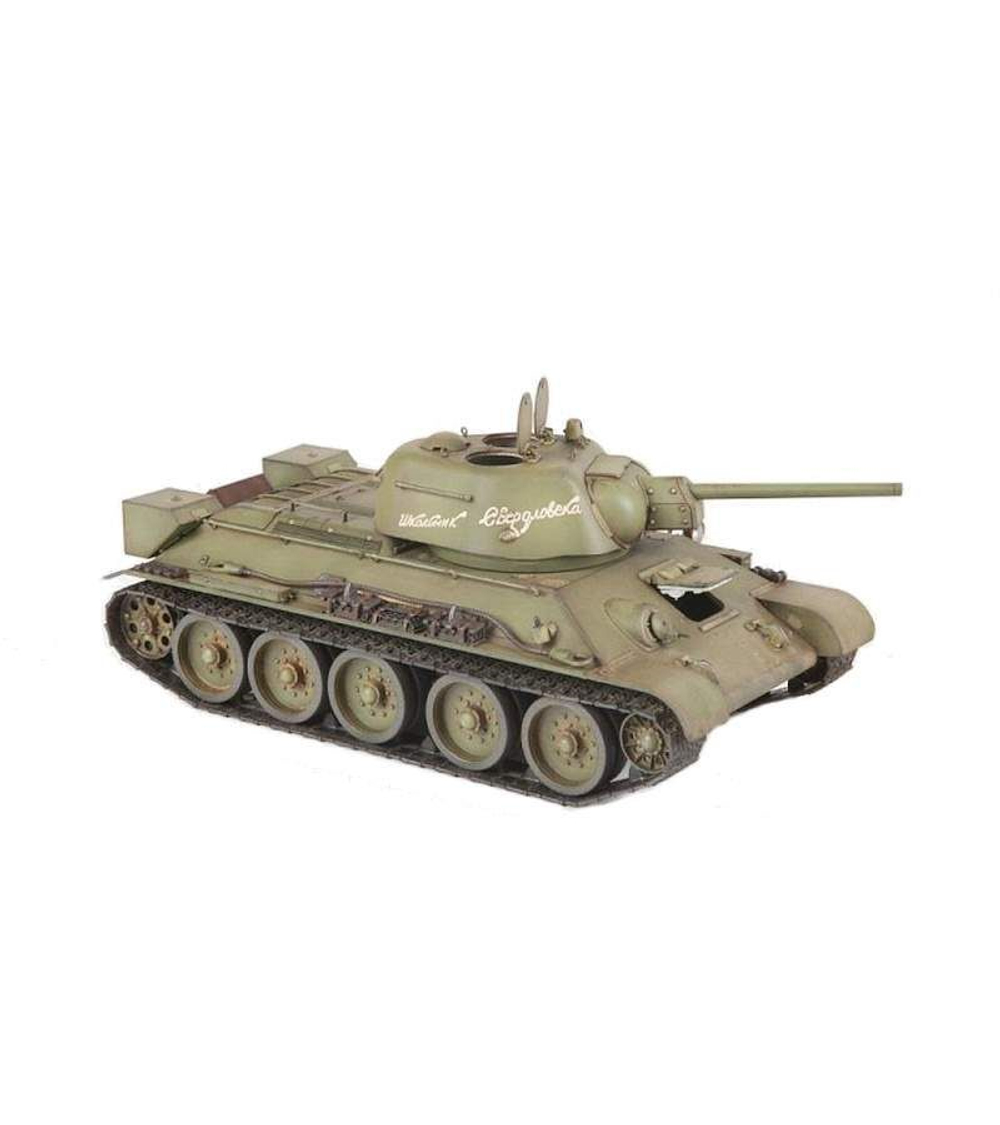 Сборная модель ZVEZDA Советский средний танк Т-34/76 1943 УЗТМ, 1/35