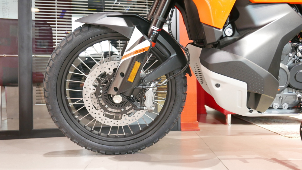 KTM 890 Adventure orange