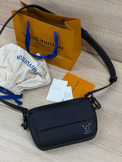 Сумка-мессенджер Louis Vuitton