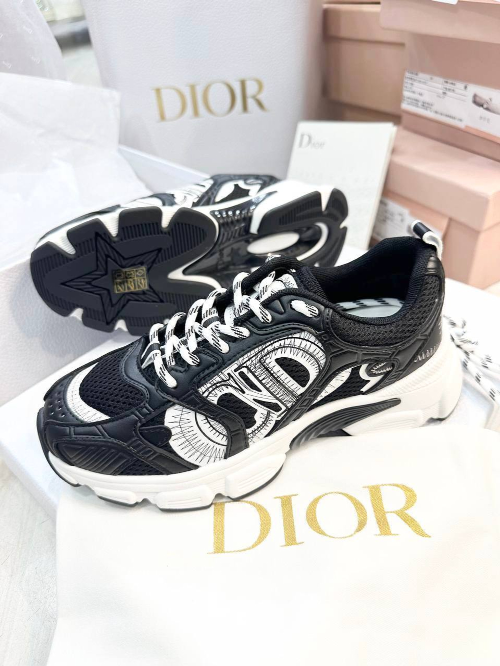 Кроссовки Dior