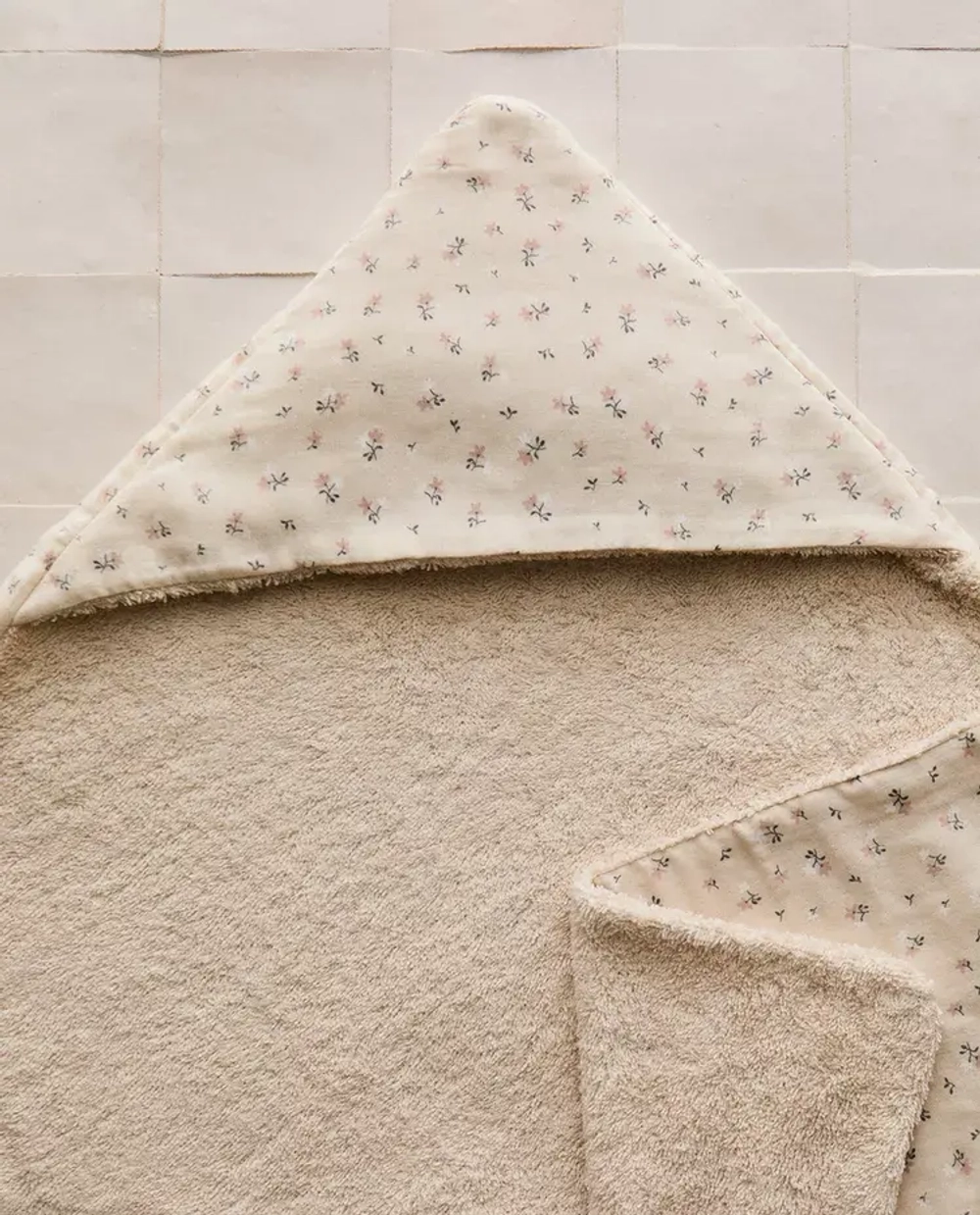 ZARA HOME ДЕТСКОЕ ПОЛОТЕНЦЕ С КАПЮШОНОМ, РОЗОВЫЙ