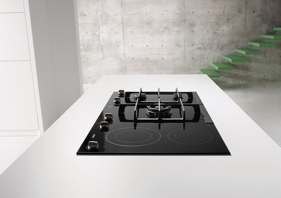 Газовая варочная панель Gorenje + GGC 32 AB