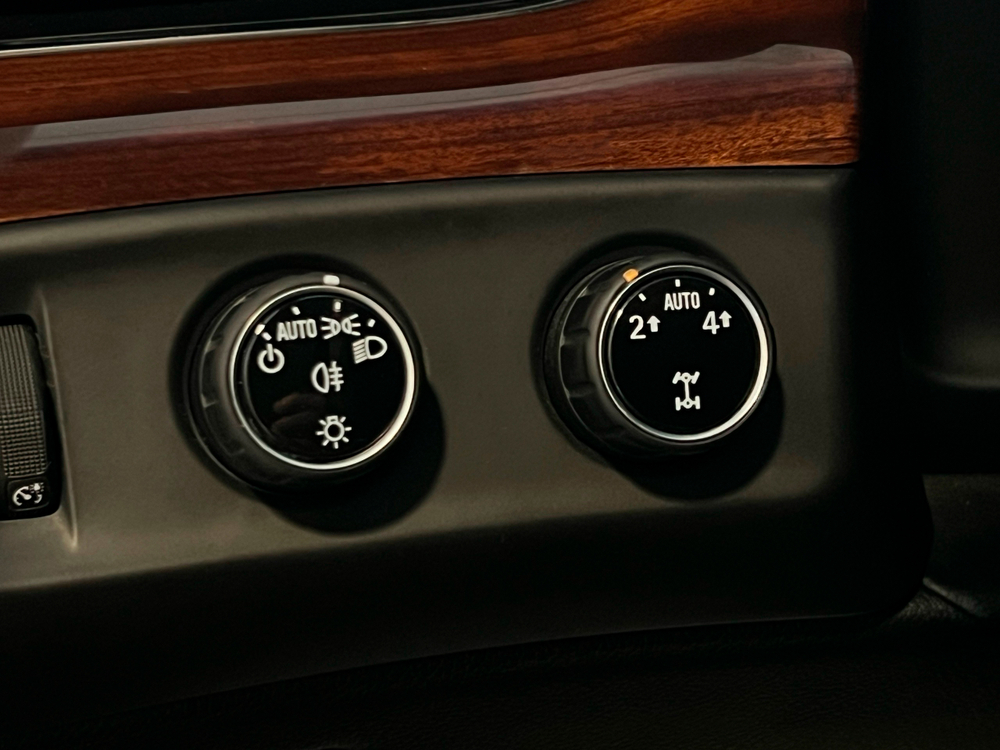 Cadillac Escalade, 2015 год
