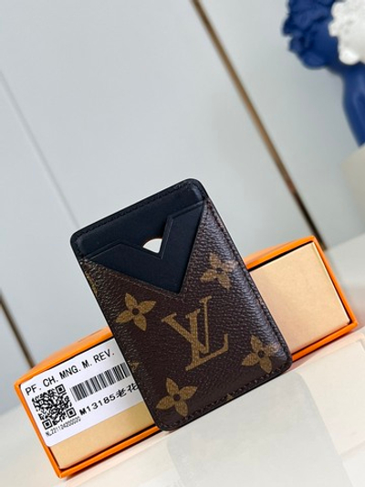 Louis Vuitton Porte Cartes Magnet