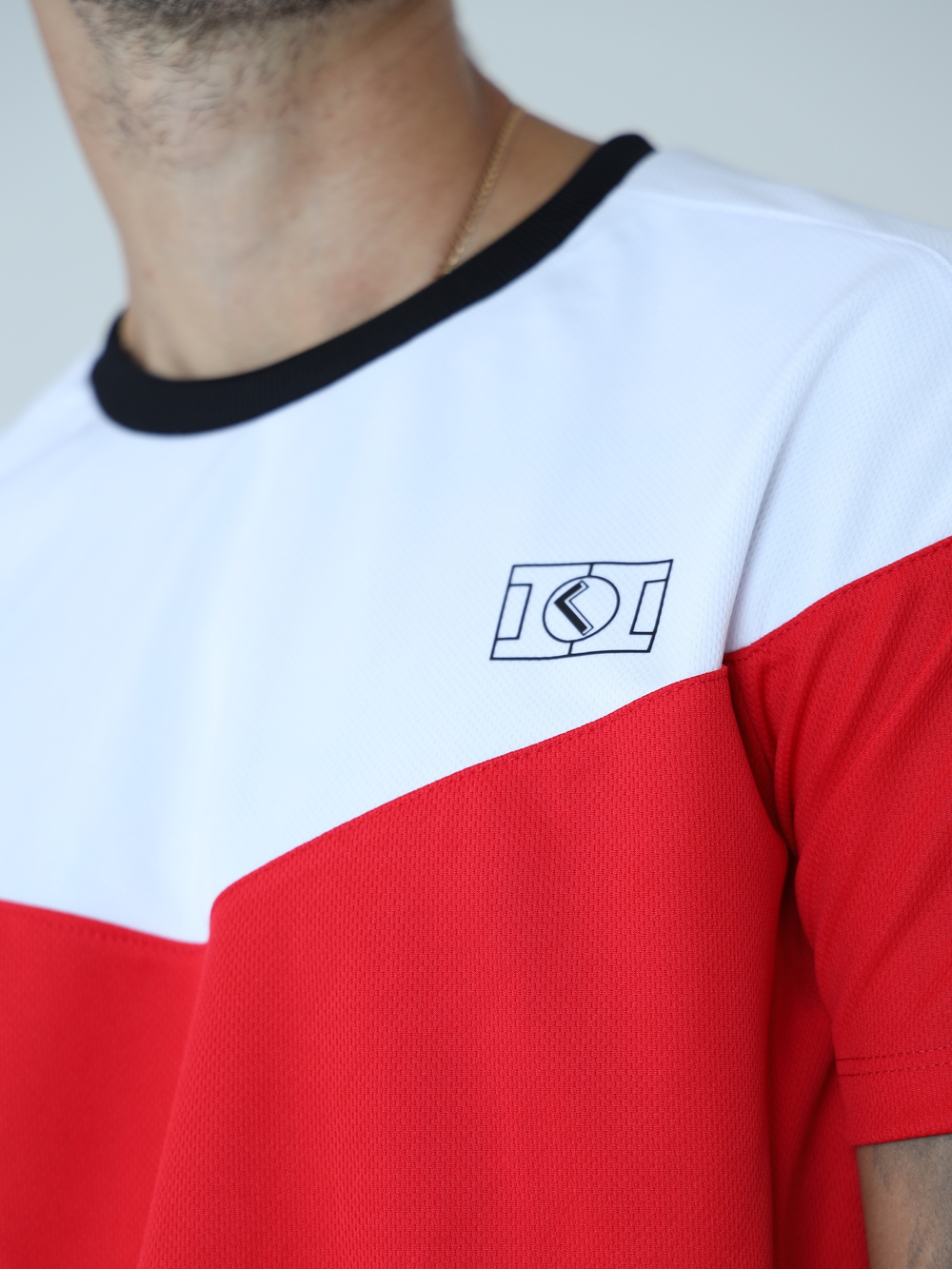 футболка спортивная город горький красный белый