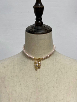 Колье бледно-розовое Vivienne Westwood