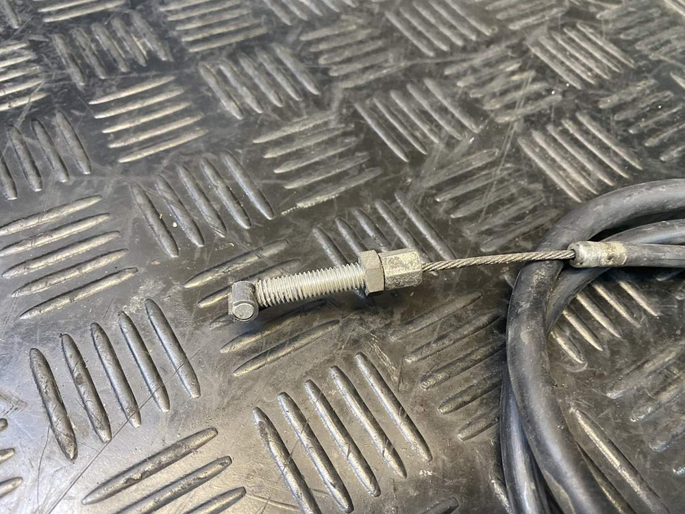 Трос сцепления Suzuki GSR400 (GK7DA)