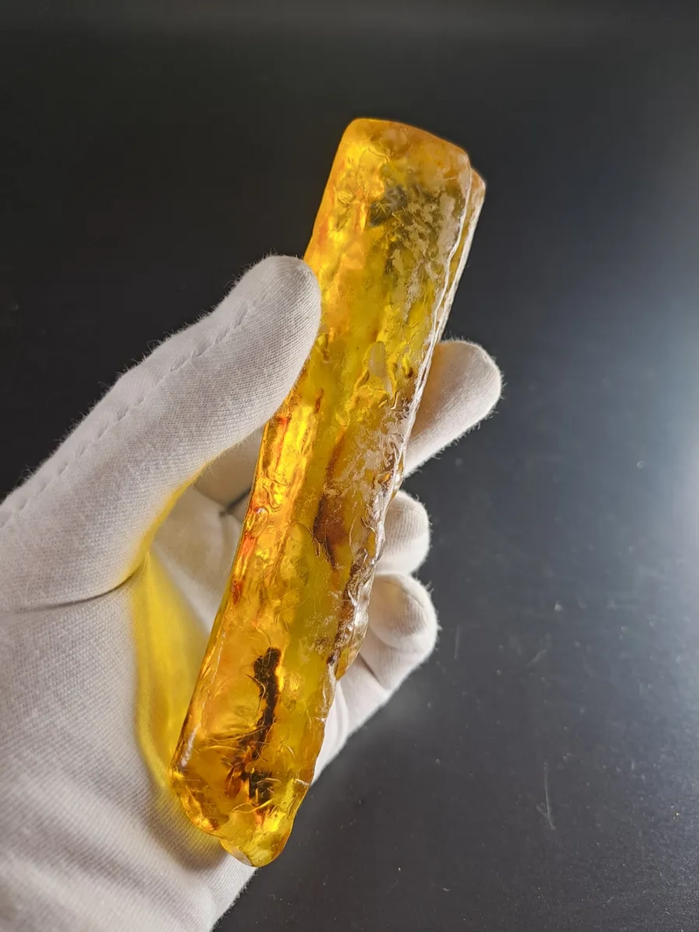 Копал молодой янтарь коллекционный 53 гр