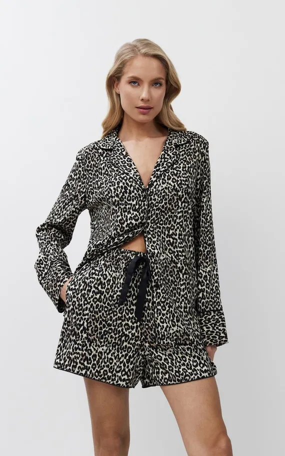 LEONA Пижама женская с шортами