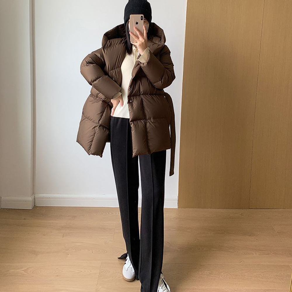 Женская зимняя куртка-пуховик с поясом