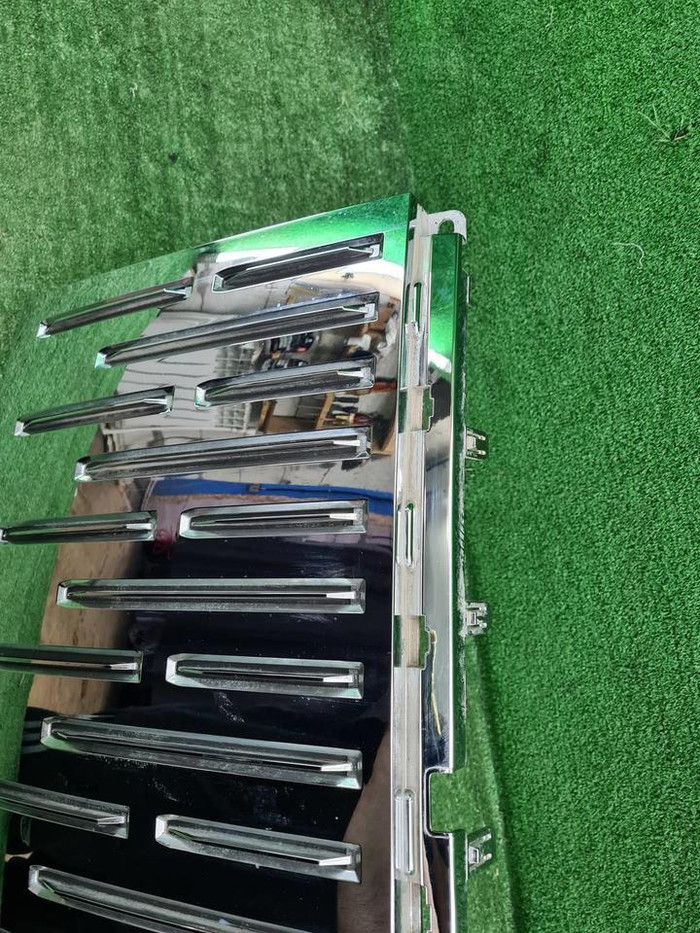 Решетка радиатора Zeekr 009 (2022-н.в.)