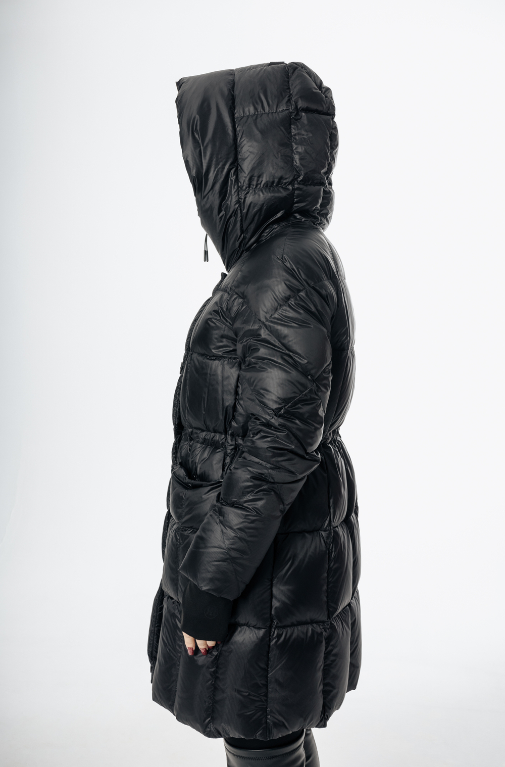 Женский пуховик с натуральным наполнителем - гусиный пух