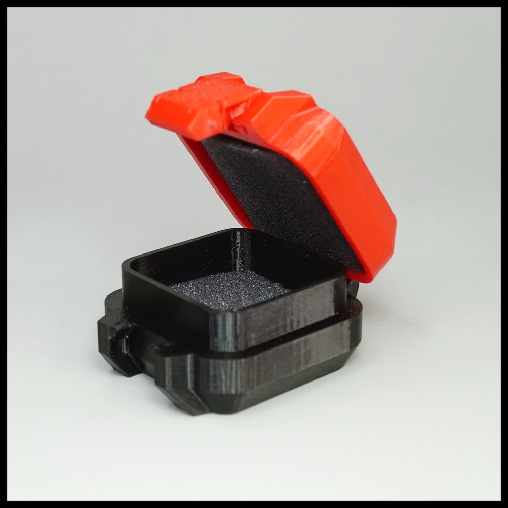 Бокс для хранения бусин , красный верх