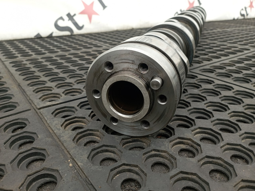 Распредвал (под шлифовку)