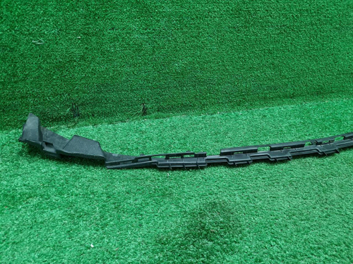 Кронштейн перед. бампера Mercedes C w206 21-нв AMG