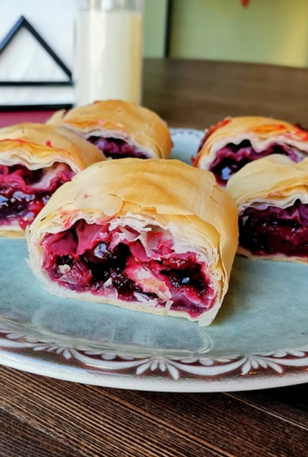 Вишневый штрудель