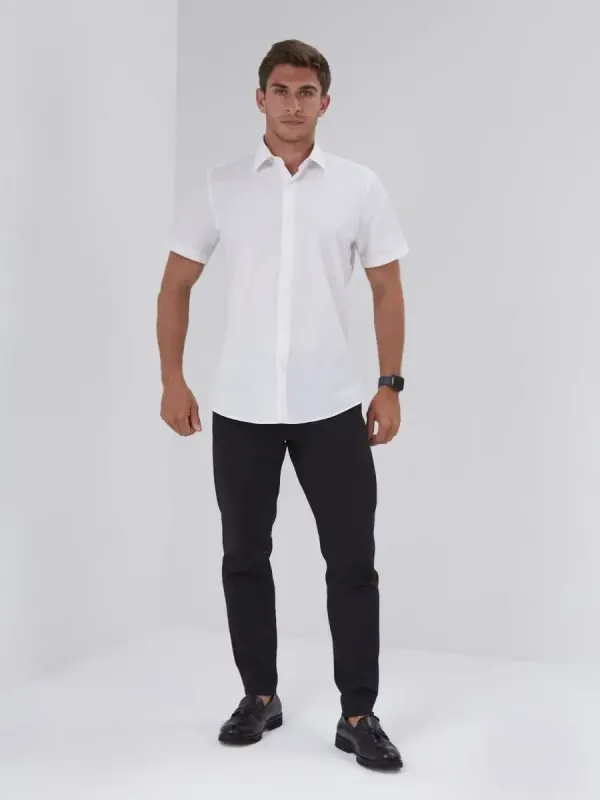 Рубашка приталенная SLIM FIT с коротким рукавом, белая