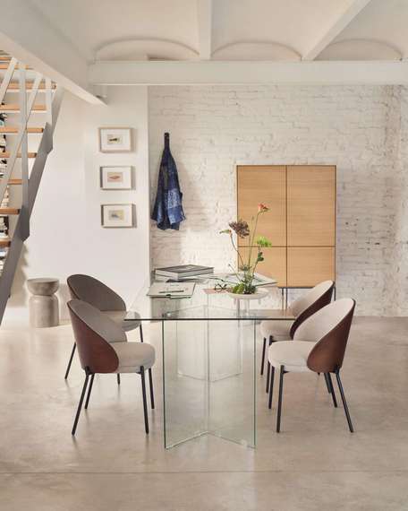 Стул Eamy светло-коричневый с отделкой орех