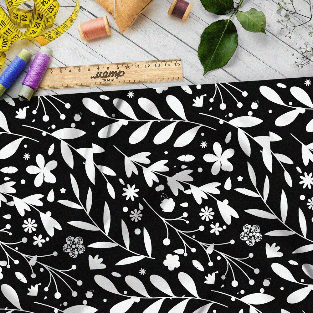 Ткань габардин белая трава на чёрном фоне