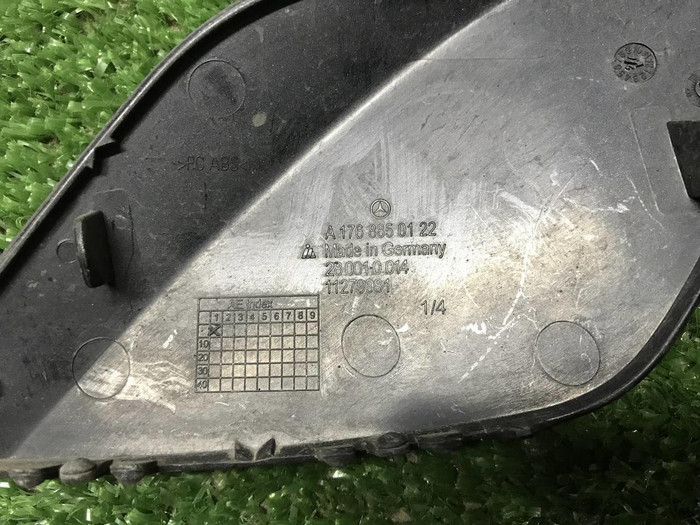 Заглушка буксир. крюка Mercedes A W176 (2012-2015)