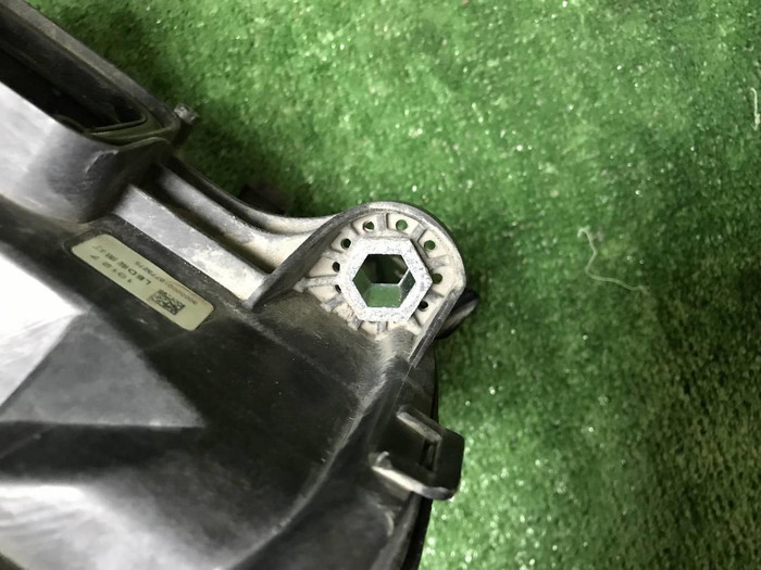 Фара правая Mercedes GLC X253 (2015-2019) LED