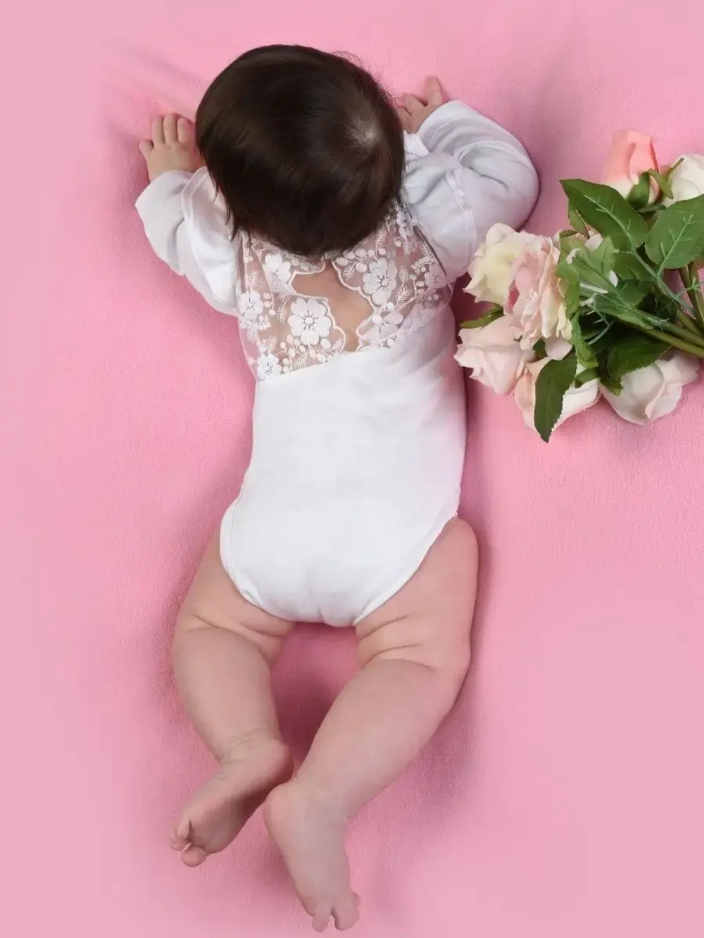 Боди с кружевной спинкой