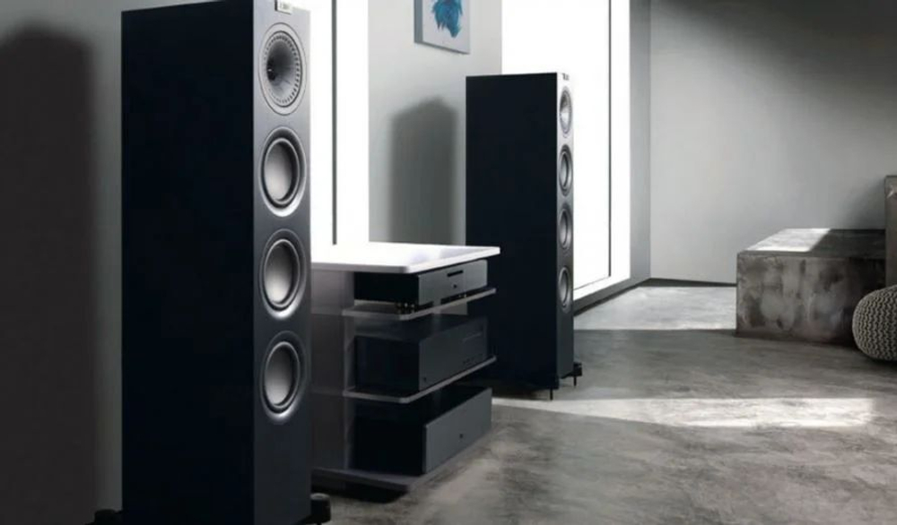 Напольная акустика KEF Q550 Black