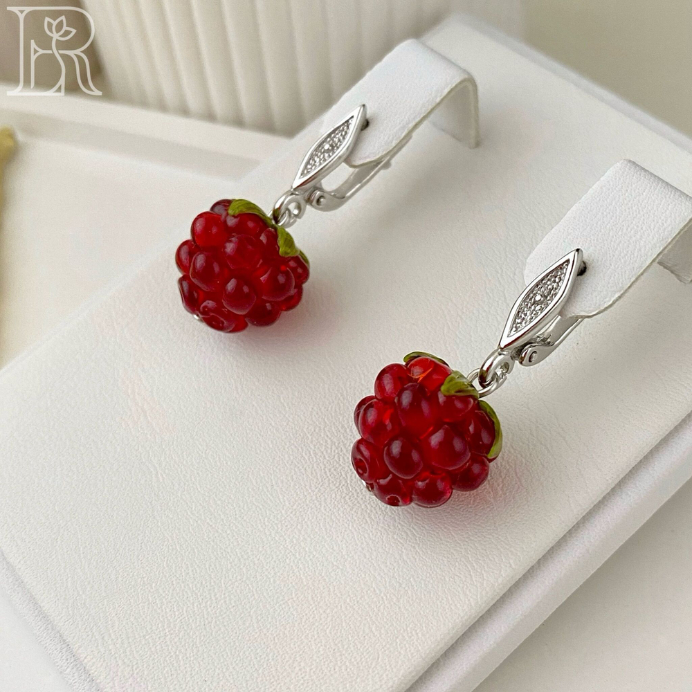 LEFIREL' Серьги серебряные женские "Малинка" с бусинами из муранского стекла / ювелирные украшения из родированного серебра 925