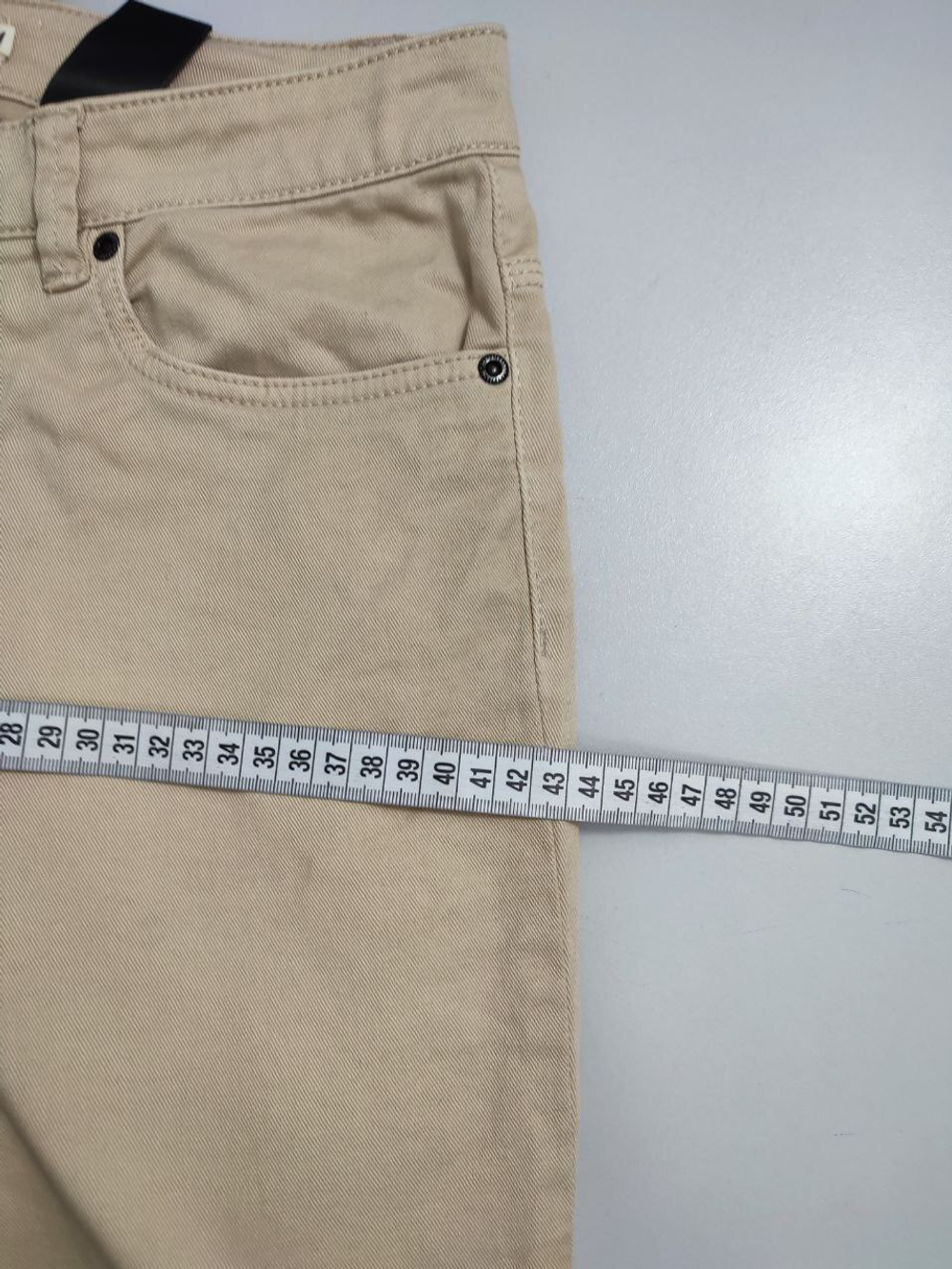 Джинсы H&M бежевые 42-44 размер