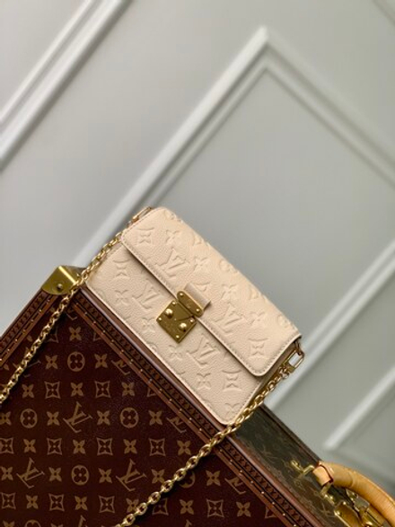 Louis Vuitton Metis Wallet On Chain