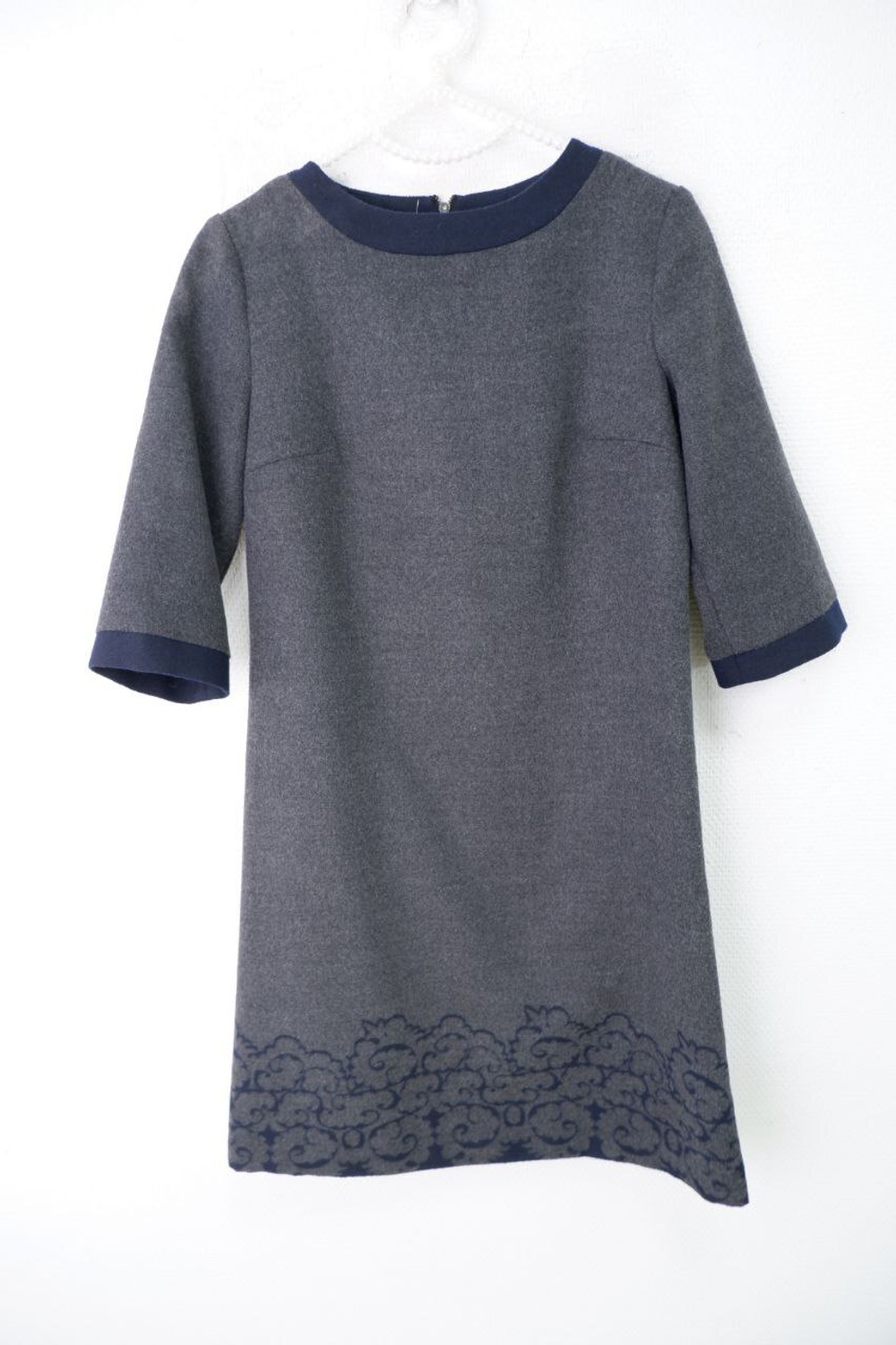 Платье Emka тепло 42 размер