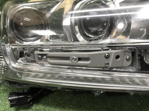 Фара правая Toyota Land Cruiser 200 (15-21) LED