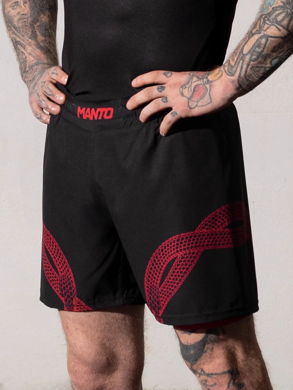 Шорты MANTO UROBOROS
