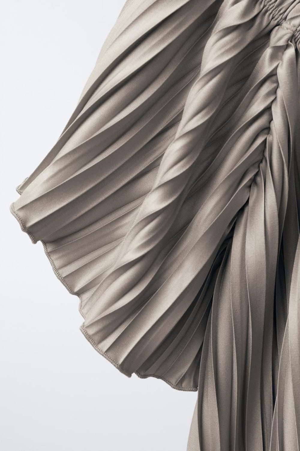 ZARA ПЛИССИРОВАННАЯ ФУТБОЛКА, БЕЖЕВЫЙ