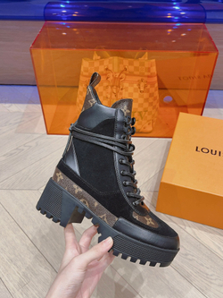 Louis Vuitton Laureate Desert Boot