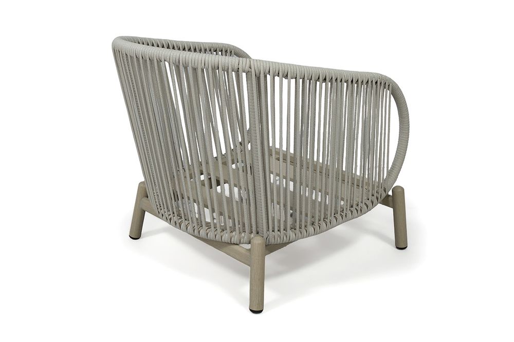 "Прато" кресло из искусственного ротанга, цвет светло-серый, каркас под дерево (холодно-бежевый)