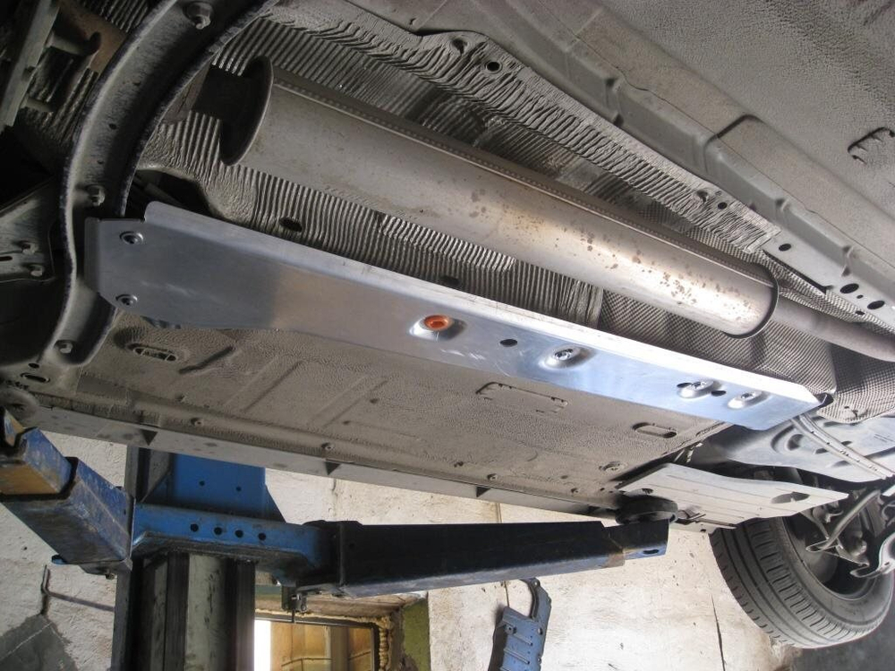 Защита топливопровода (сталь 2 мм) для Ford Focus III 2011-2019 (V - все) Alfeco.ALF0727st