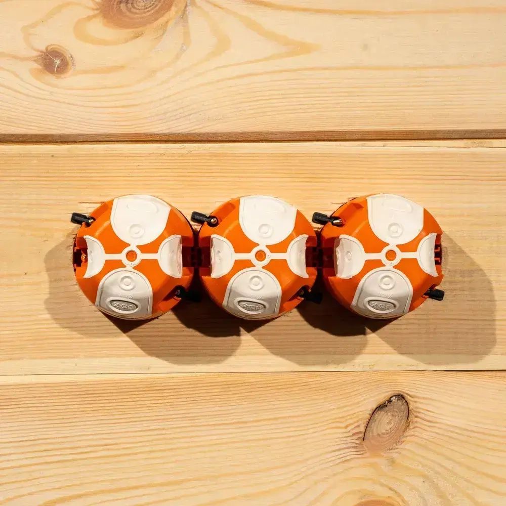 Подрозетник. Коробка установочная универсальная 73х65