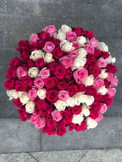 88. Большой букет из эквадорской розы
