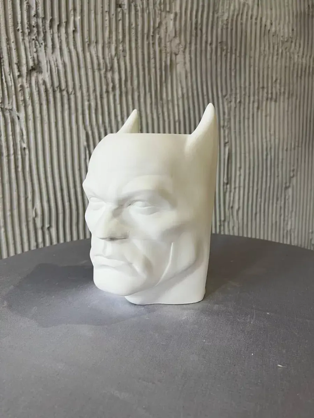 Ваза Бэтмен для сухоцветов и декора